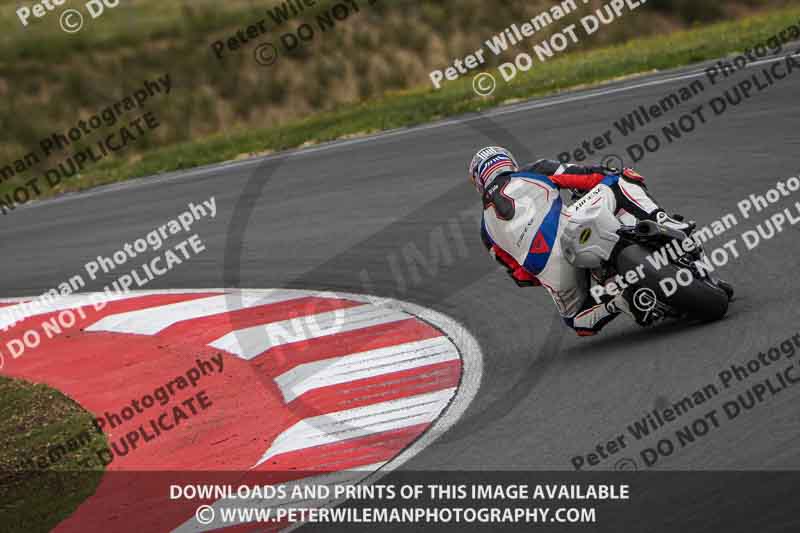 cadwell no limits trackday;cadwell park;cadwell park photographs;cadwell trackday photographs;enduro digital images;event digital images;eventdigitalimages;navarra;no limits trackdays;peter wileman photography;racing digital images;trackday digital images;trackday photos